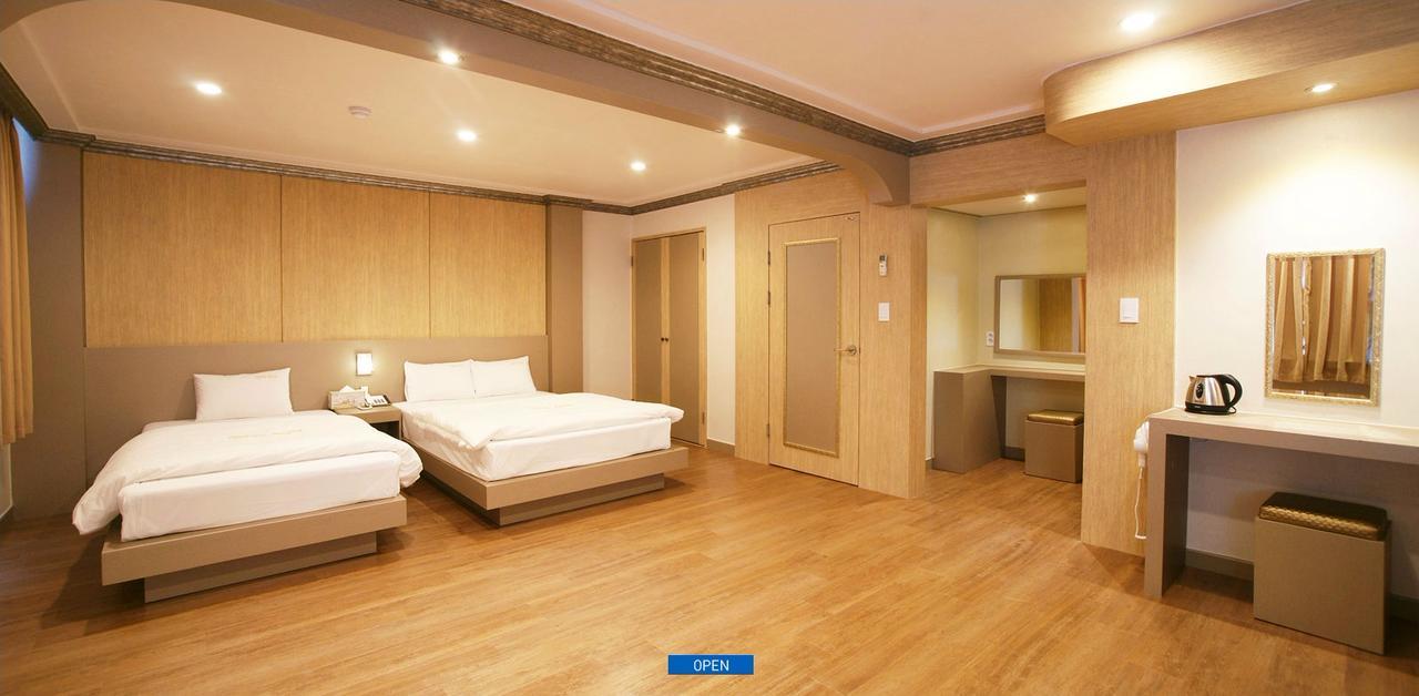 Hotel Raum Jeju Exteriör bild